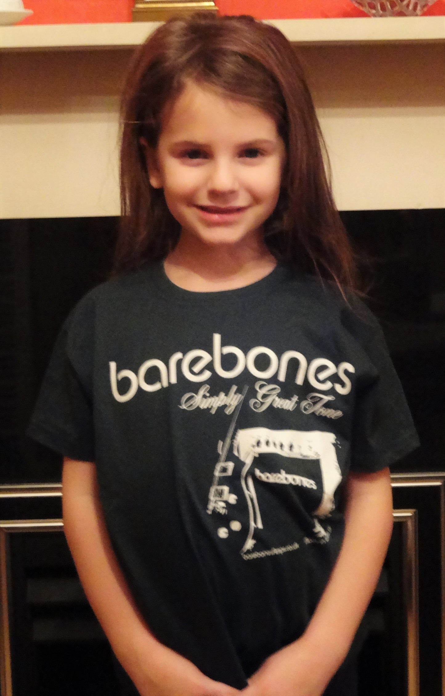 barebones T Shirt Green Model