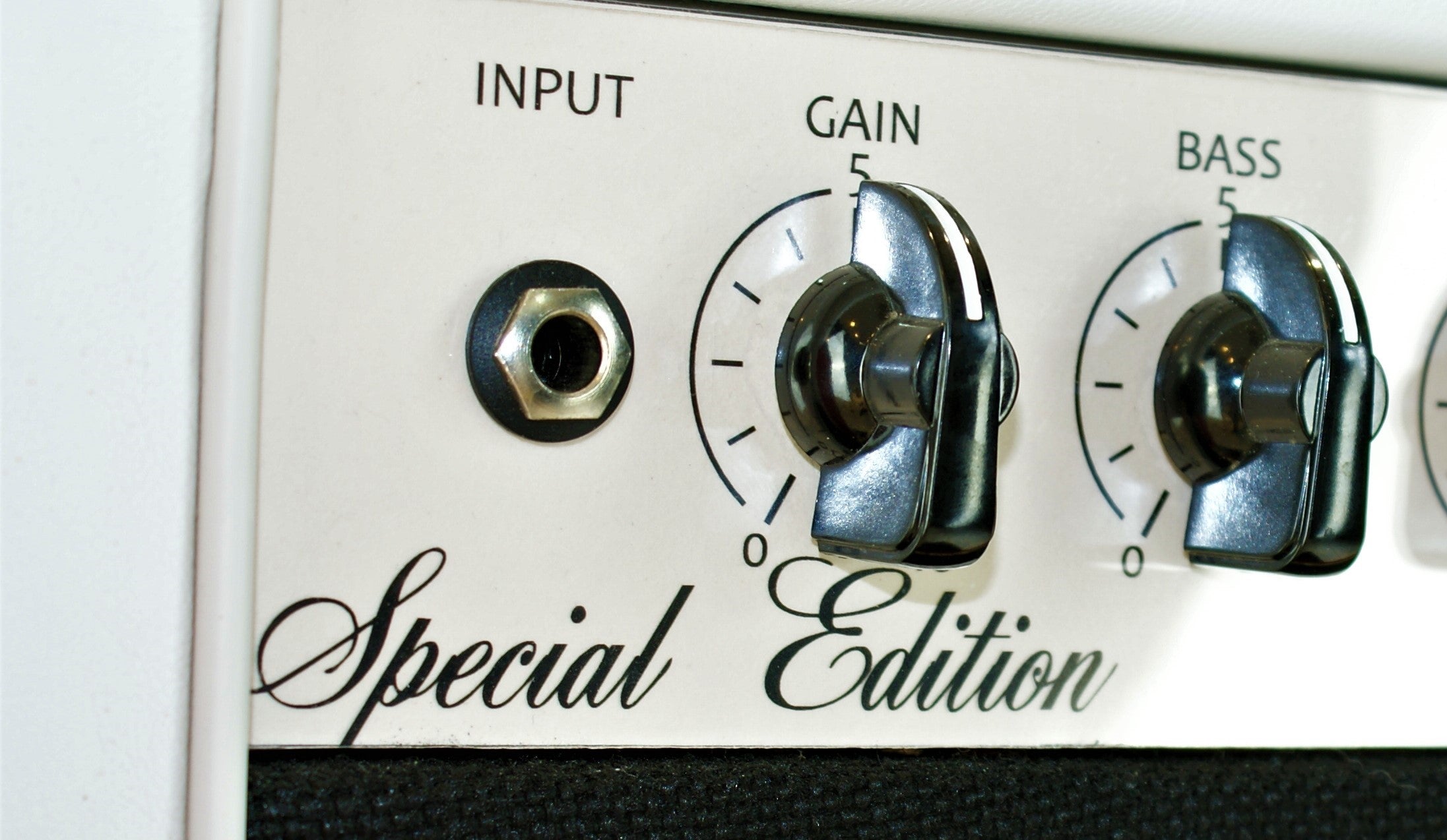 barebonesAmps Monaco Lite SE Red - Handwired All-Valve Guitar Amplifier - Made in the UK
